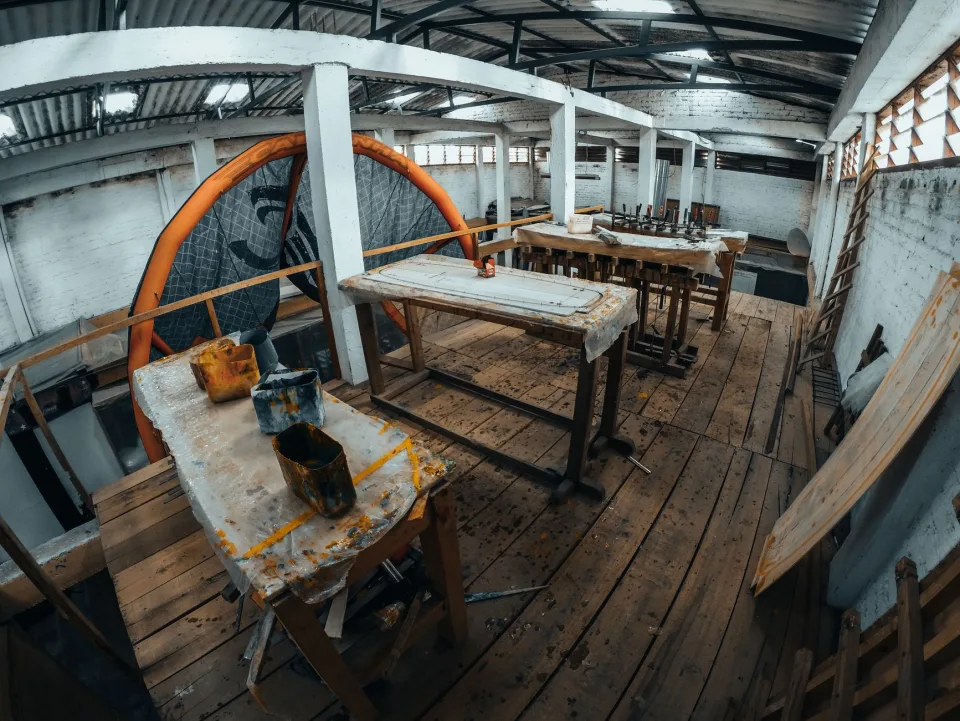 Tủ bếp gỗ sau khi lắp